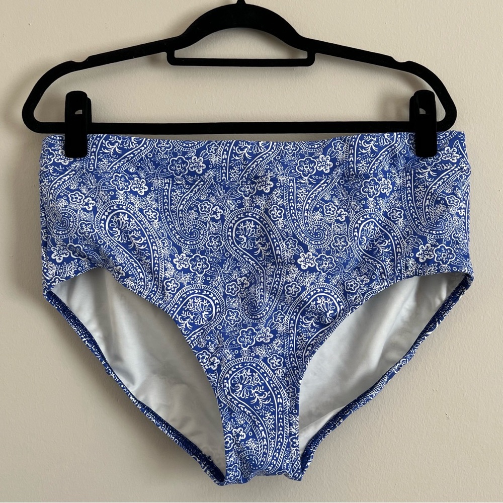 *3 for $10* nwot: blue paisley high waist tummy control bikini bottoms